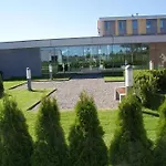 Western Oslo Airport Garder