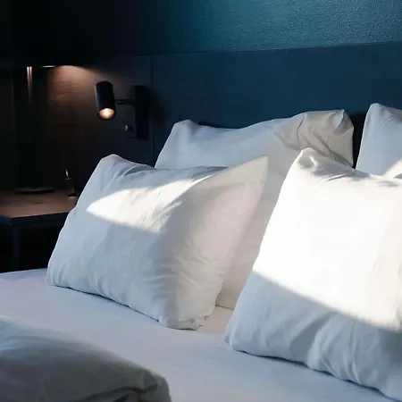 Western Oslo Airport 4*