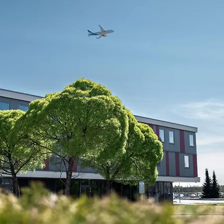 Hotell Western Oslo Airport 4*