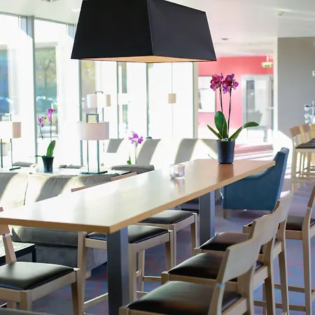 Western Oslo Airport Hotel 4*