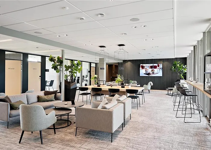 Western Oslo Airport Hotel 4*