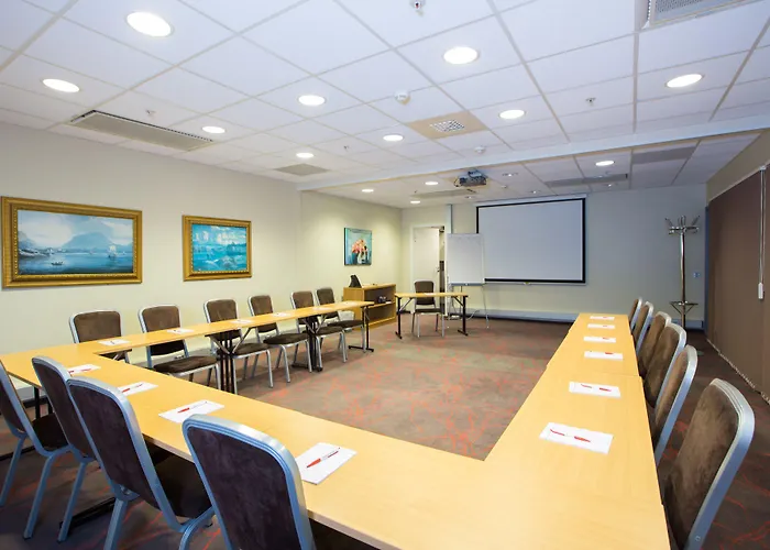 Western Oslo Airport 4* Garder