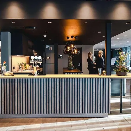 Western Oslo Airport Hotel 4*