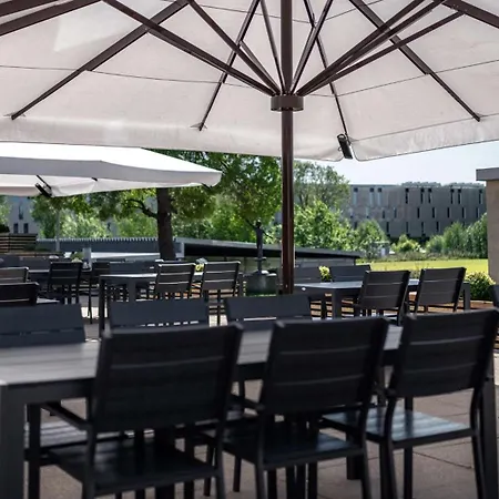 Western Oslo Airport 4*